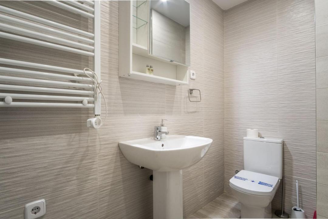 Modern- 1 Bd 1,5 Bth- Delicias Atocha Appartement Madrid Buitenkant foto
